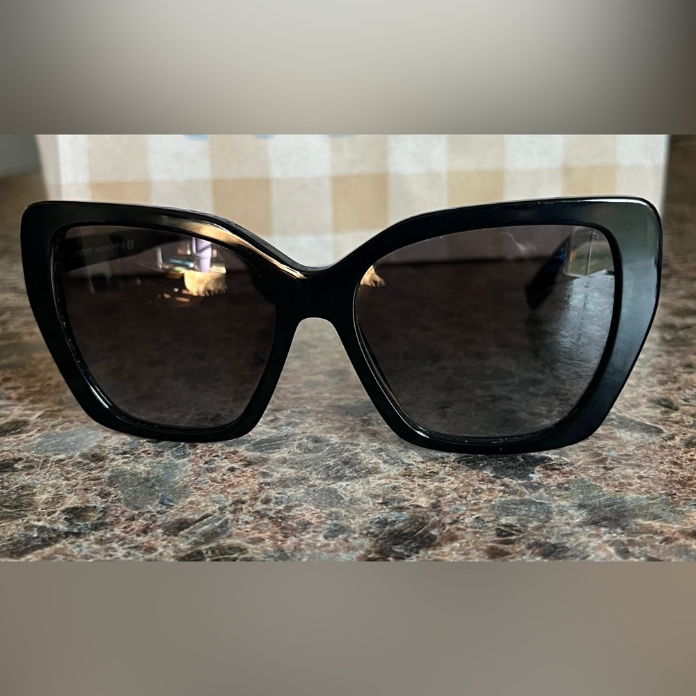 Burberry Black Tamsin Sunglasses with Grey Gradient Lenses